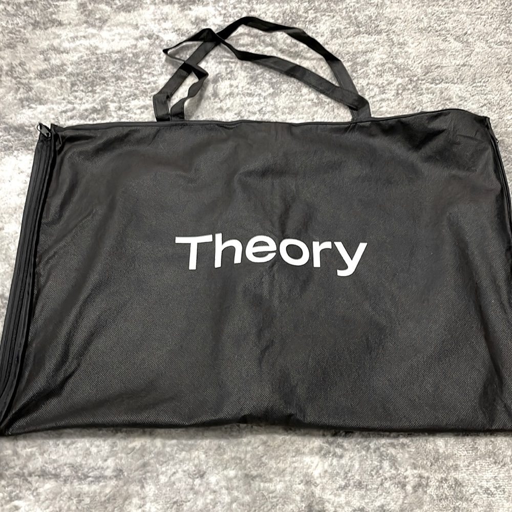 THEORY Extra Long folding zip suit bag